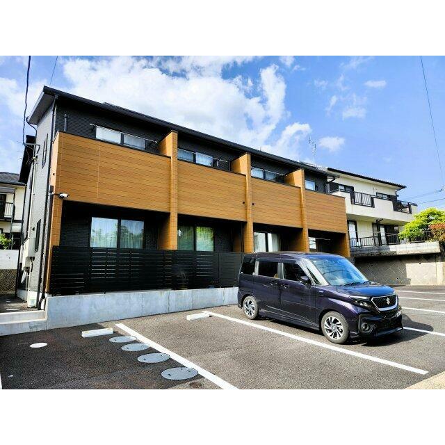 車をお持ちの方に嬉しい駐車場付きの物件です