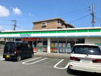 ファミリーマート 富士柚木店