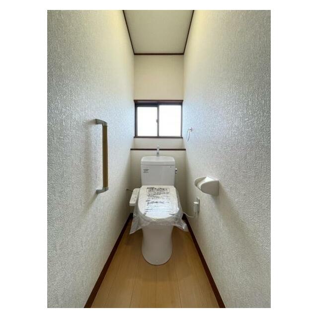 各階にトイレを完備！ゲスト用と使い分けもできますね＾＾