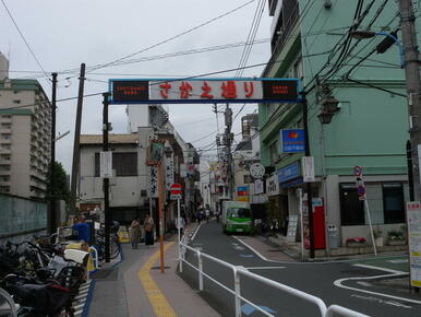 さかえ通り商店街