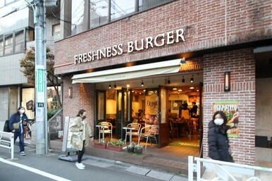 フレッシュネスバーガーキャットストリート店