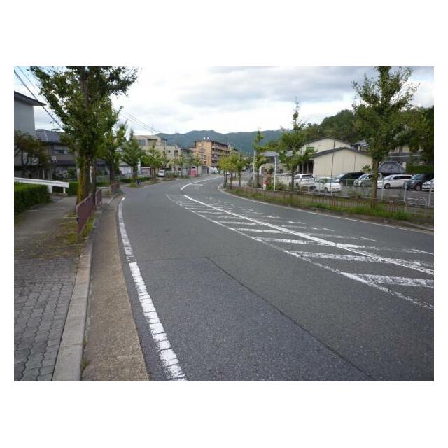 前道幅員約20.3ｍ