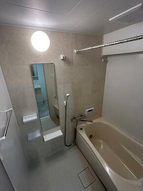 「浴室」浴室は水栓交換済みです。