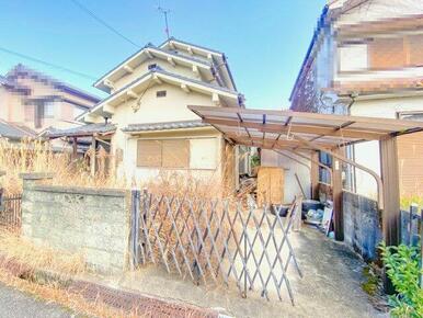 静かな住宅街の中にあります！