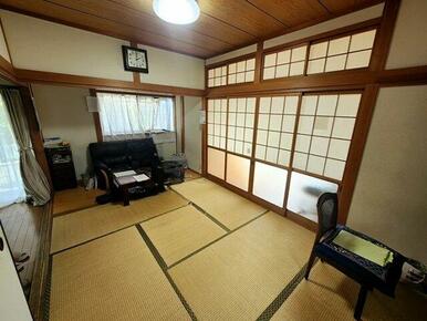 リビング横の和室です