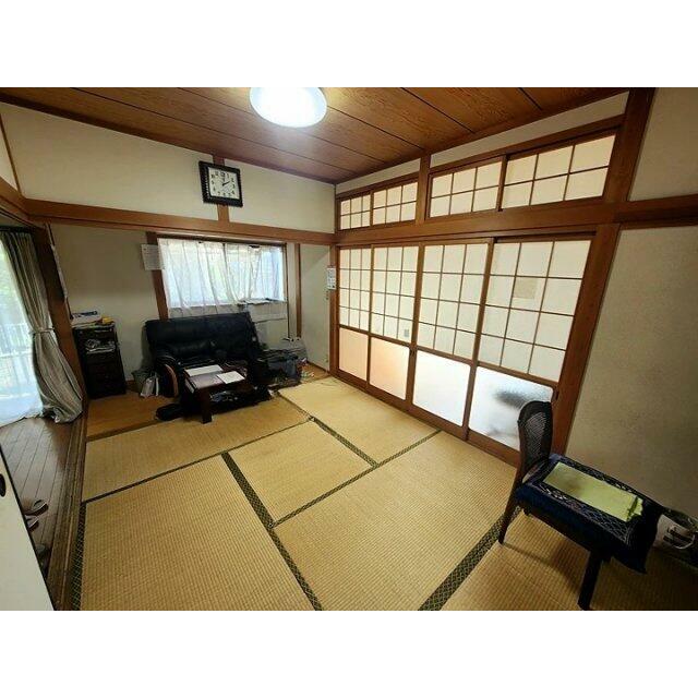 リビング横の和室です