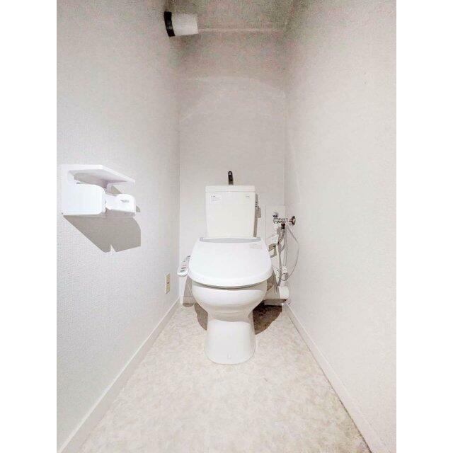 清潔感のあるトイレです