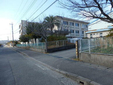 大分市立大在小学校