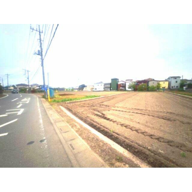 中学校まで徒歩4分の立地です