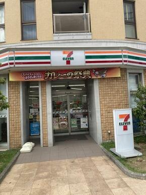 セブンイレブン世田谷新代田駅前店