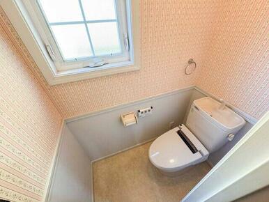 輸入住宅×注文建築こだわりの邸宅。バス停目の前の利便性に優れた好立地。是非一度ご見学ください！