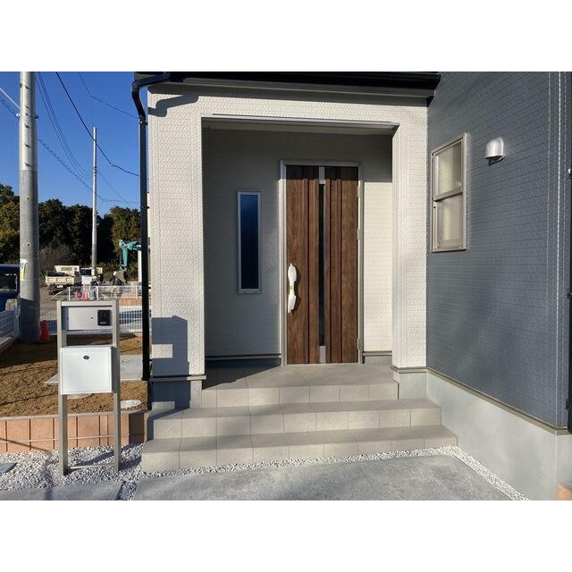住まいの「第一印象」となる玄関（6号棟）