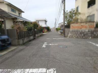 北側道路