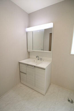 1号棟 洗面室（2025年11月撮影）