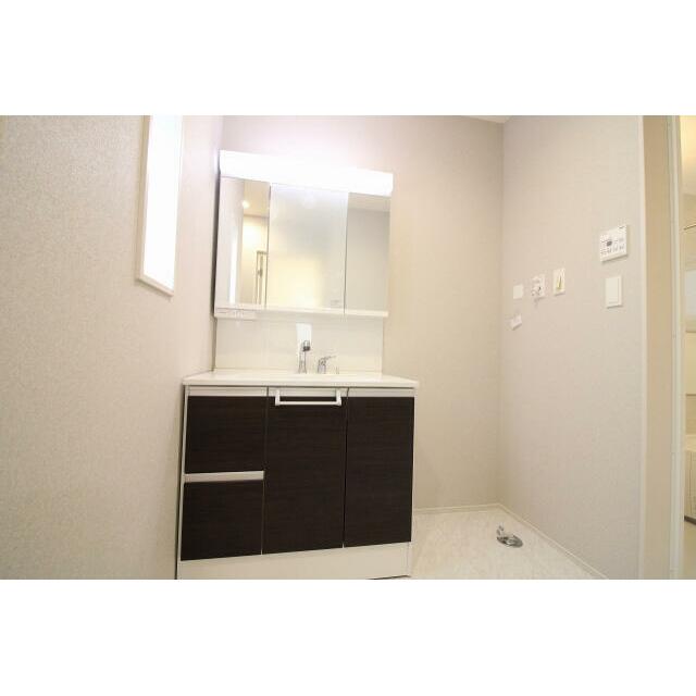 2号棟 洗面室（2025年11月撮影）