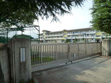 倉賀野小学校