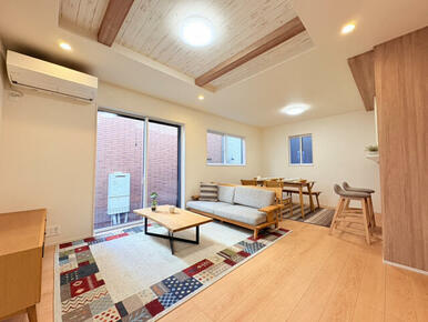 【3号棟】リビングダイニング