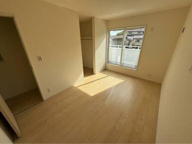 多目的に活用できる洋室（2号棟）