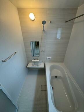 一日の終わりはバスタイムでリラックス。お湯でぽっかぽかに温まって快眠を（2号棟）