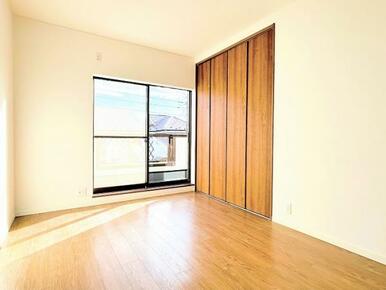 2階洋室約6.0帖（中央）