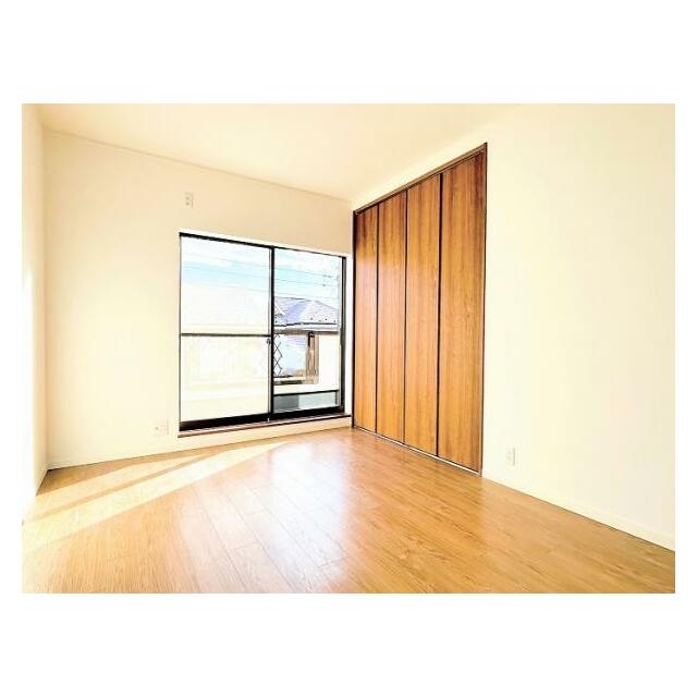 2階洋室約6.0帖（中央）