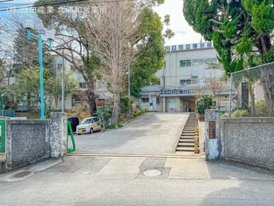 川口市立鳩ヶ谷中学校