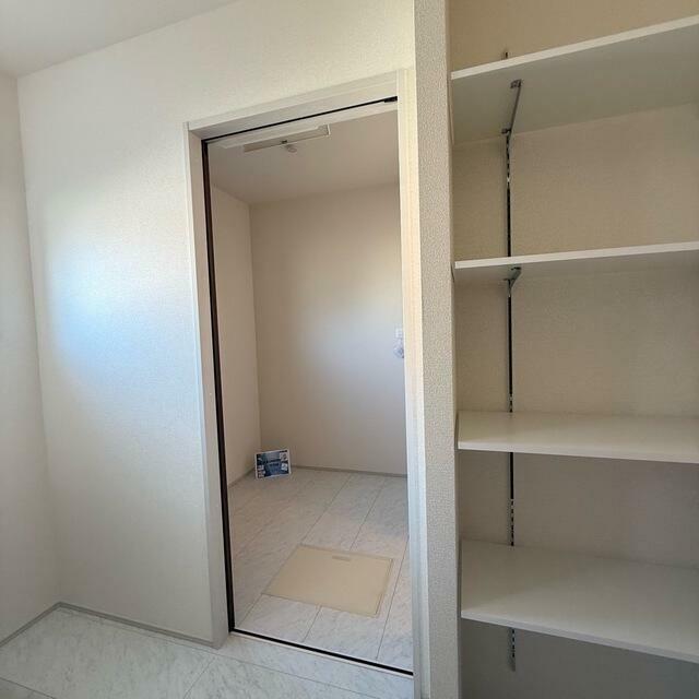 ものが多い人にとって収納力はやっぱり大事なチェックポイント（1号棟）