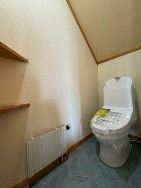 2階にもトイレついてます♪新品交換済み♪