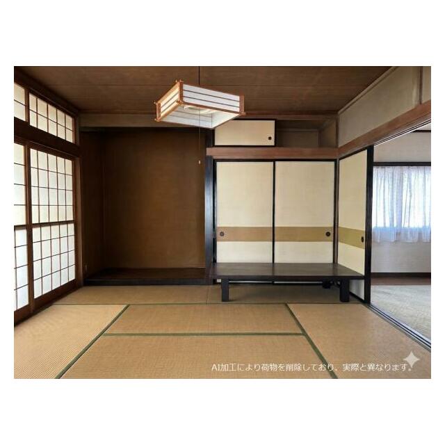 和室と洋室は続き間になっています。※AI加工で荷物を消しておりますので、実際には荷物があります。