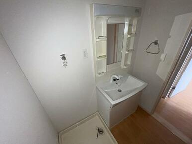 洗髪洗面化粧台