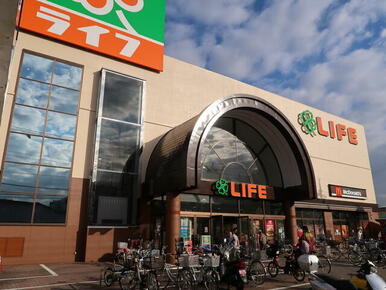 ライフ 新座店