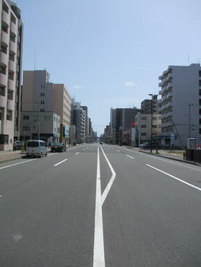 物件の前からの光景