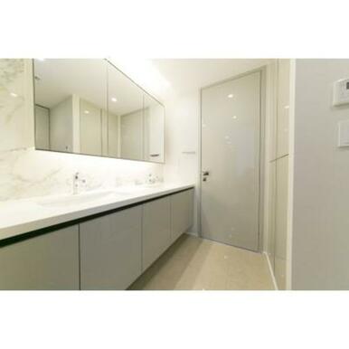 ※写真は同タイプ住戸です。