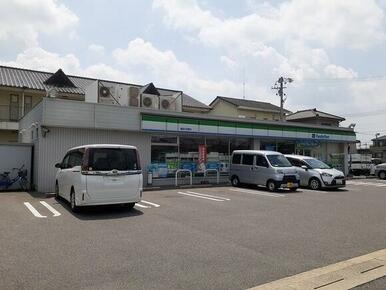 ファミリーマート