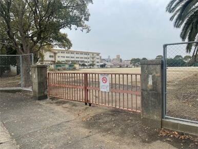 北九州市立穴生中学校