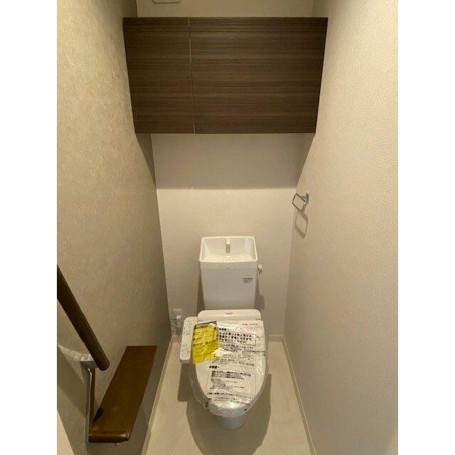 幅広い年齢層から支持されている今や必須アイテムの温水洗浄暖房便座♪冬場も便座が暖かくご使用いただけ…