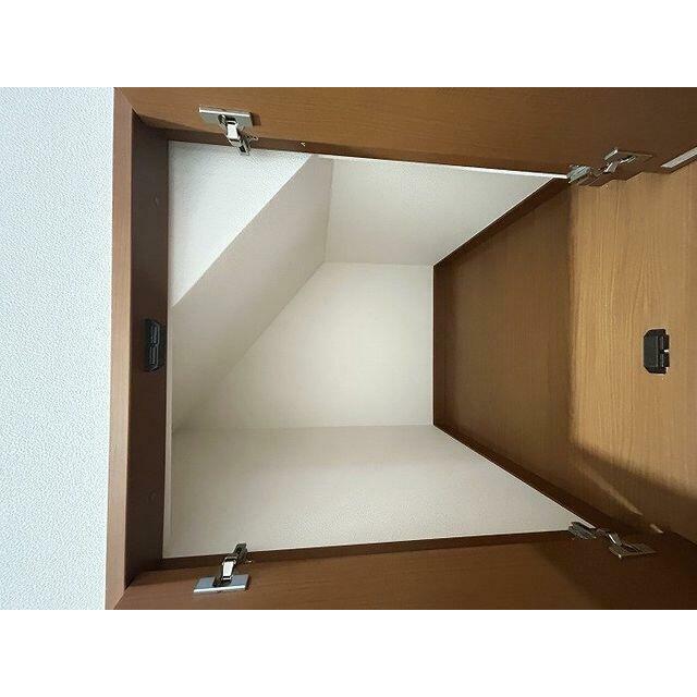 階段下収納スペース