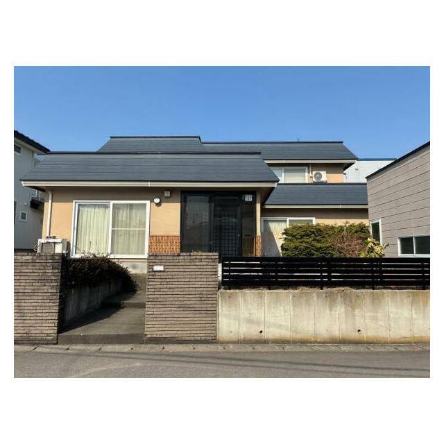 建物正面から撮影