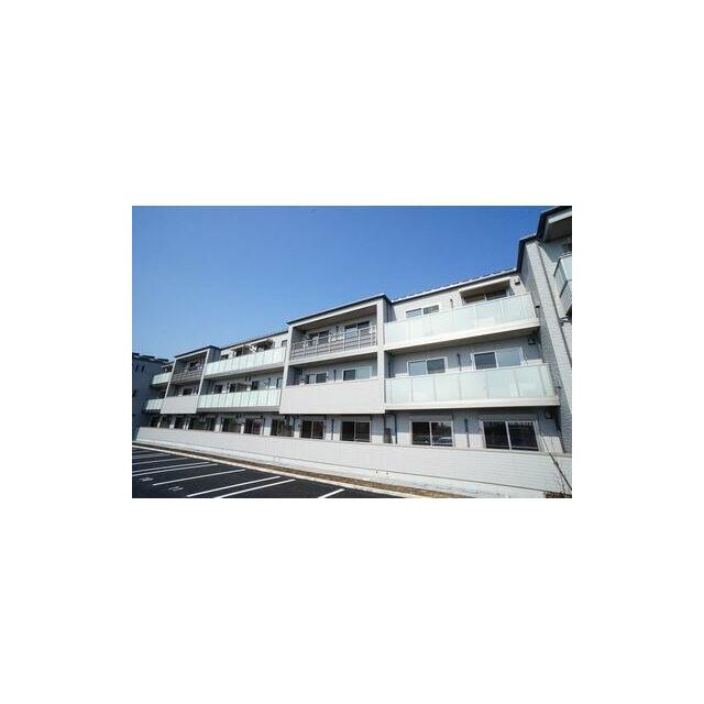 南向きで前面は敷地内駐車場です