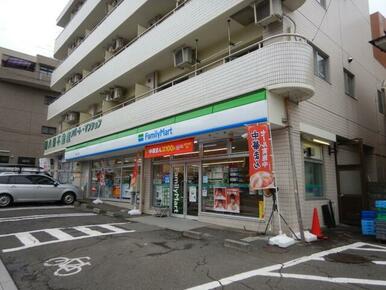 ファミリーマート八幡三丁目店