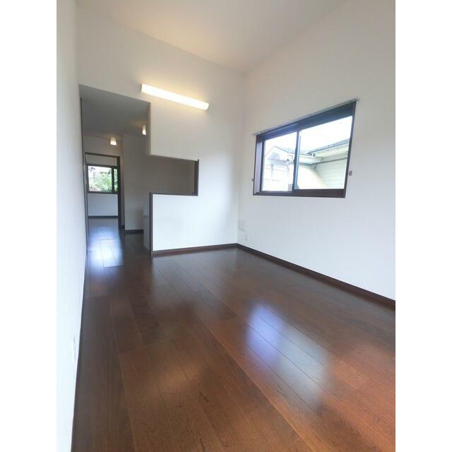 (参考)同一建物内の他の部屋の写真となります。