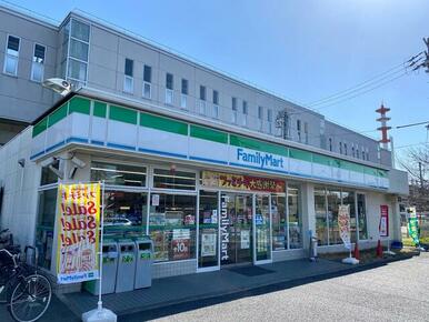 ファミリーマート近鉄烏森駅前店