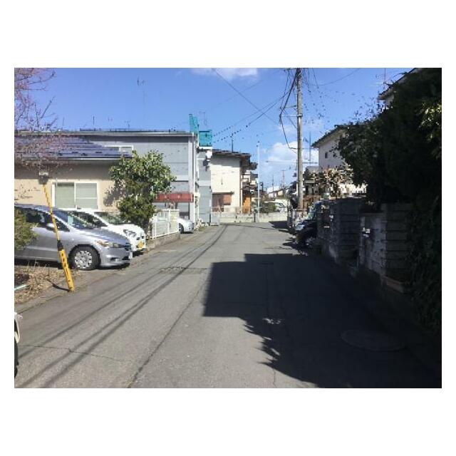 南東側道路の様子（私道路です）