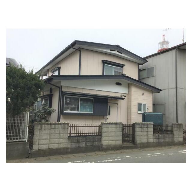 北側から撮影。建物は壊してお引渡しします。北側の道路は公道です。