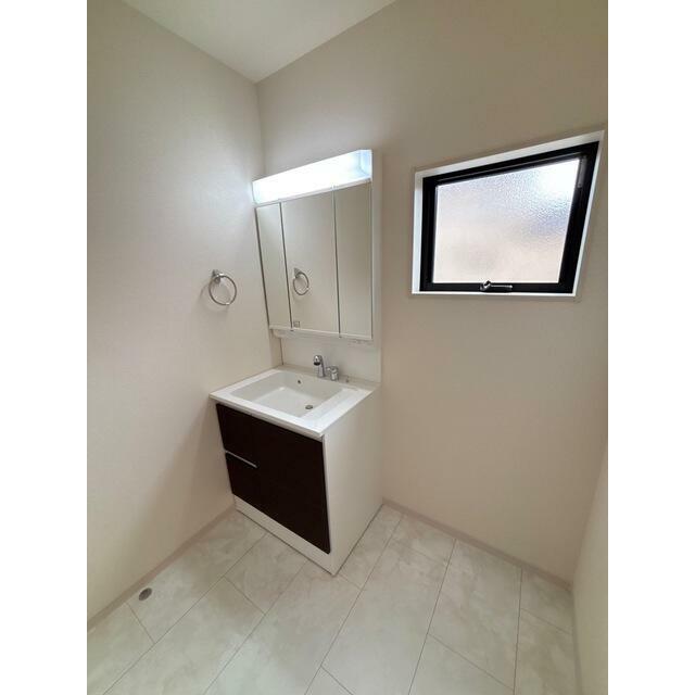 顔を洗って歯磨きもして1日を乗り切るエネルギーをここでチャージ（2号棟）