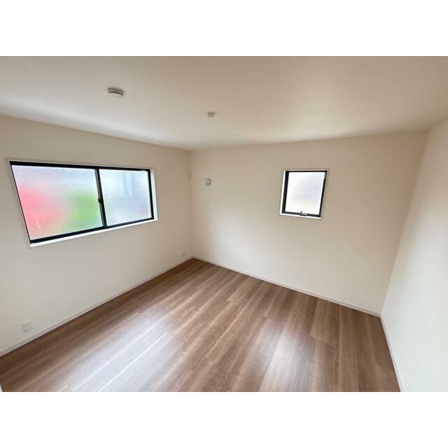 リビングとは別に静かな時間を楽しめる部屋（2号棟）