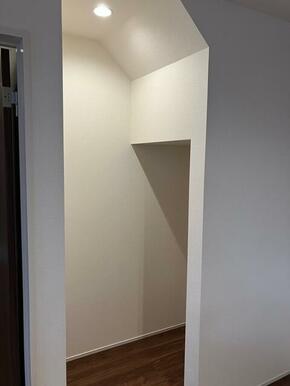 家族やゲストの笑顔が浮かんできそうな玄関（2号棟）