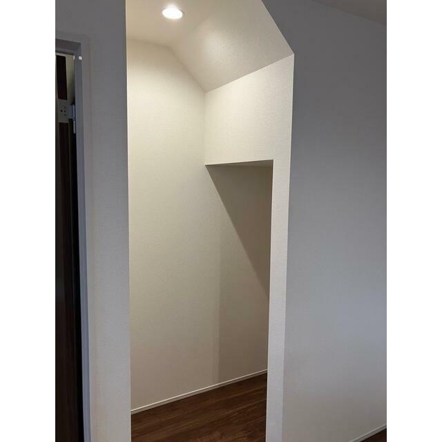 家族やゲストの笑顔が浮かんできそうな玄関（2号棟）