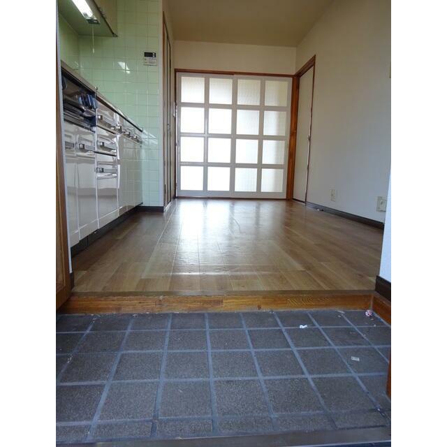 玄関を開けるとこんなイメージです