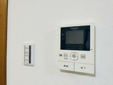 インターホンモニター